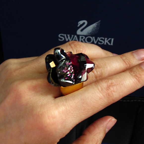 Swarovski Helium Ring - Picture 5 of 8